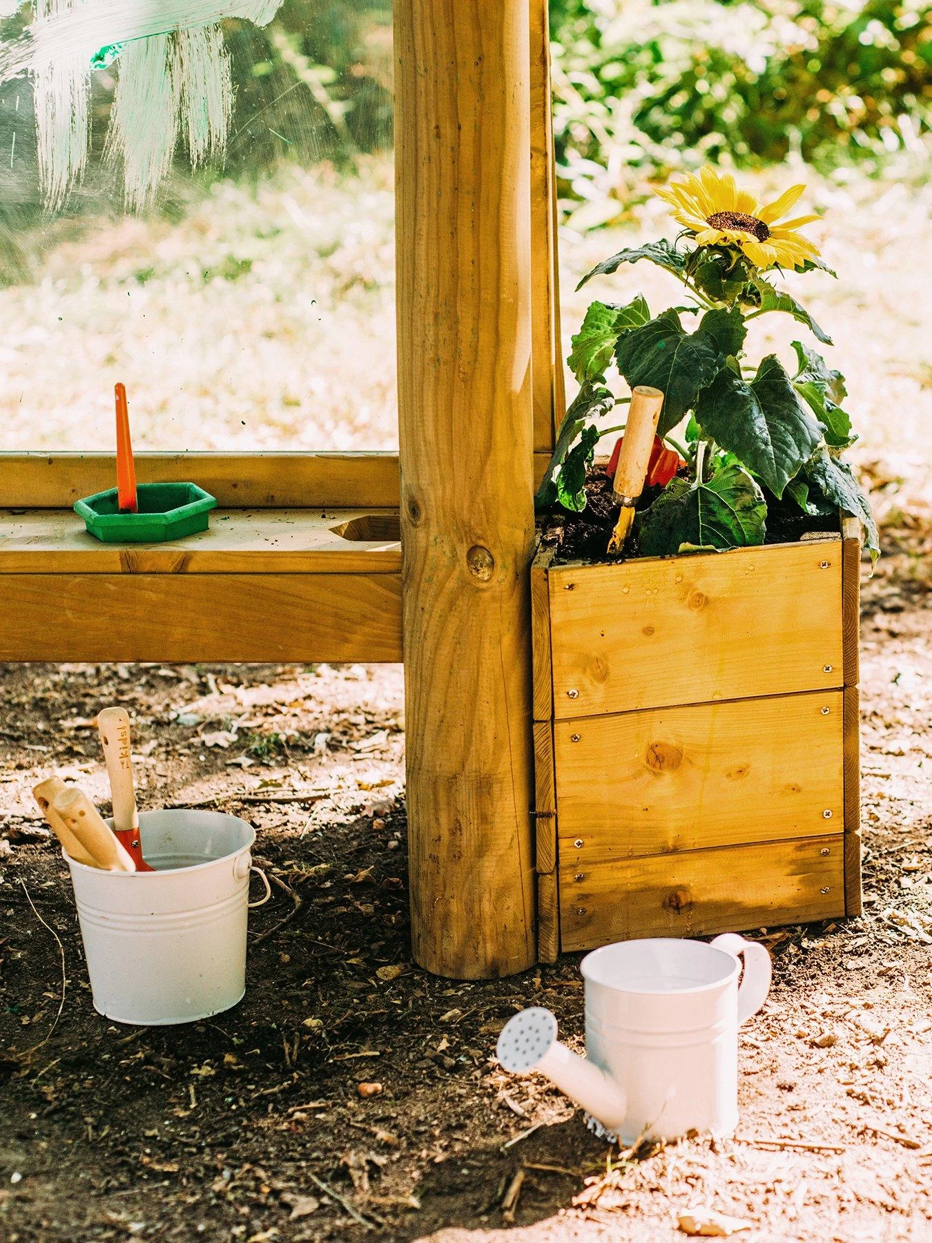 Plum Discovery Easel 5 Plum Discovery Easel - Image 3