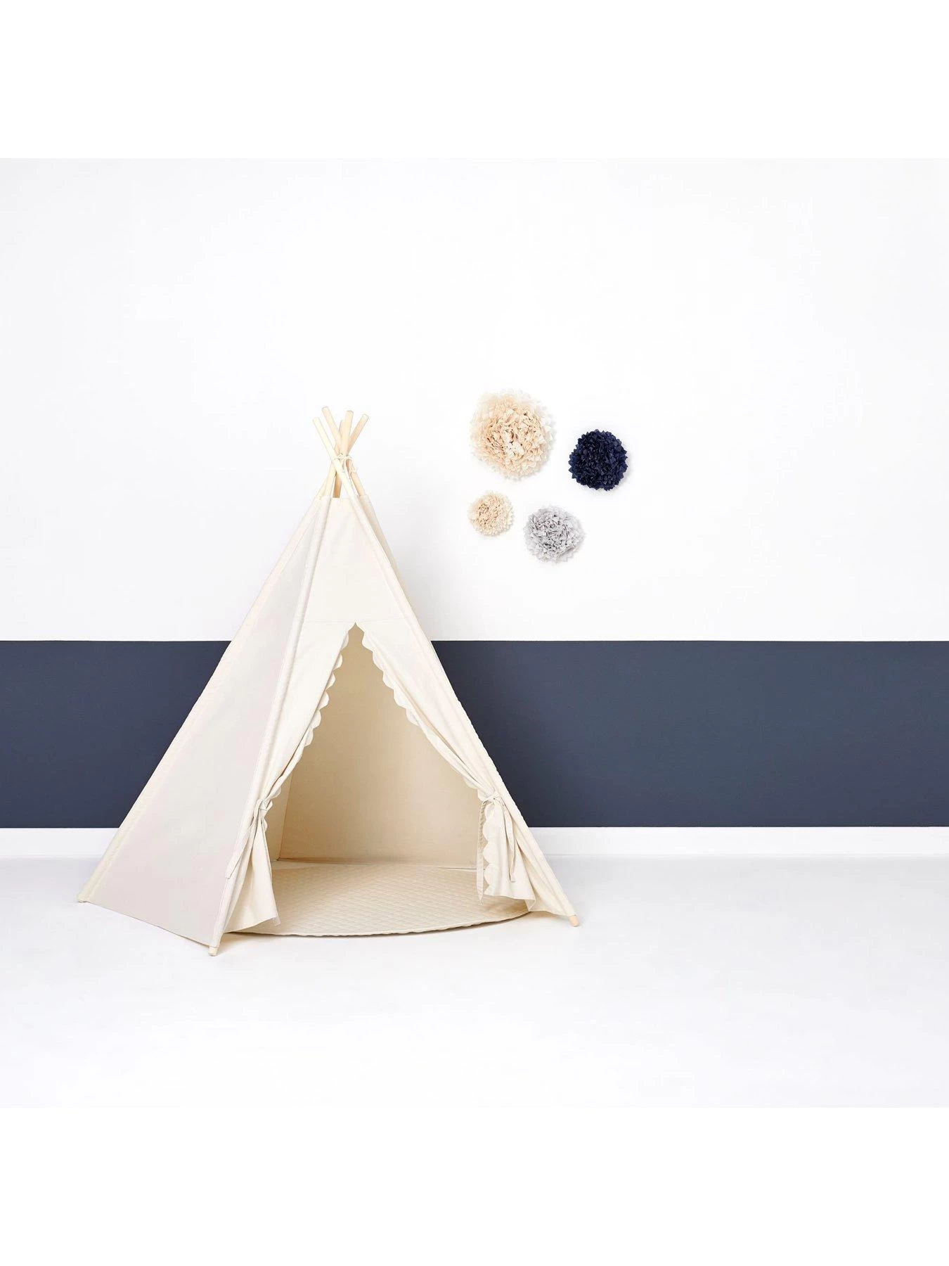 The Little Green Sheep Teepee Play Tent - Linen 7 The Little Green Sheep Teepee Play Tent - Linen - Image 5
