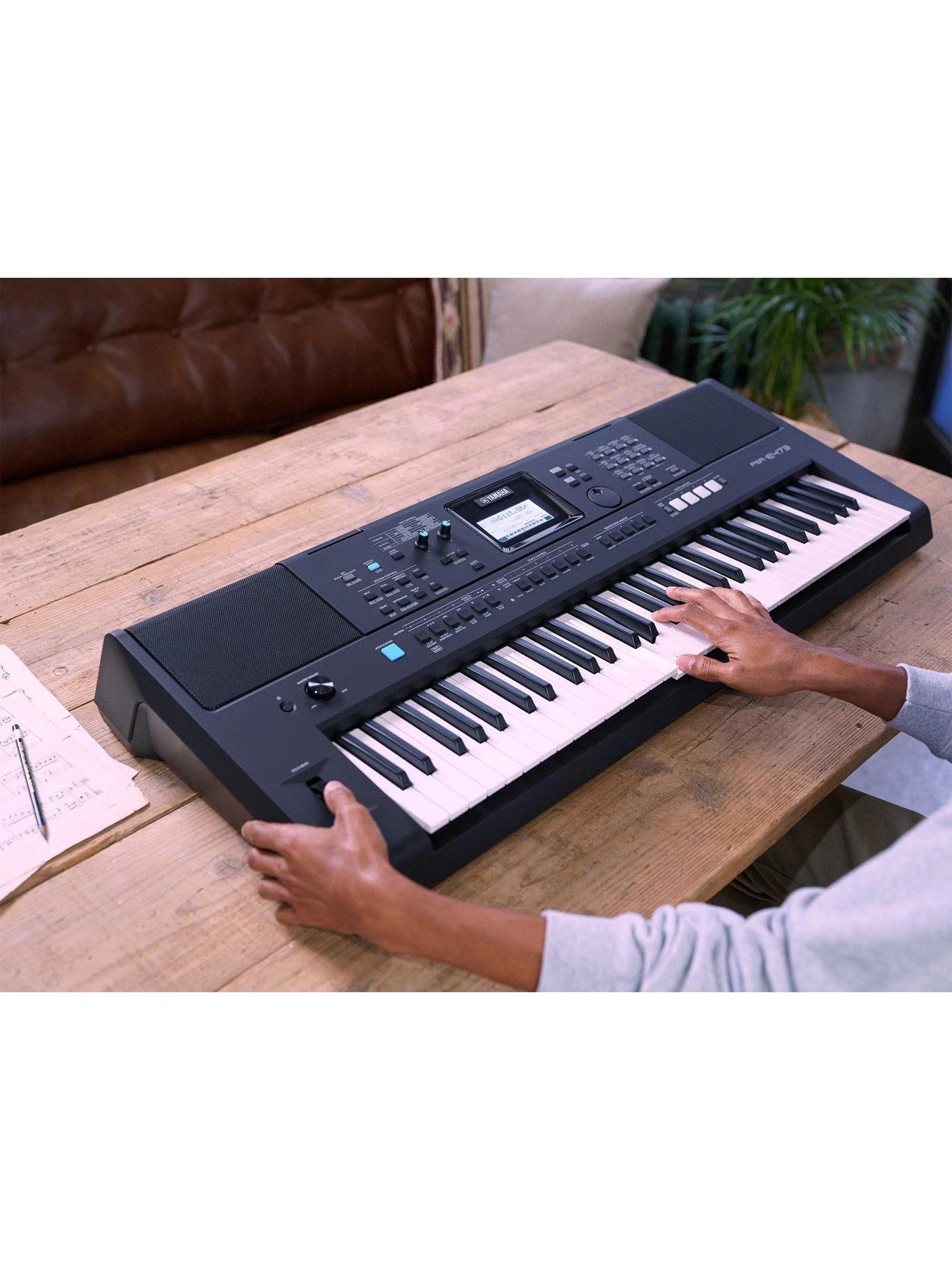 Yamaha PSRE473 61 Note Portable Keyboard Package 4 Yamaha PSRE473 61 Note Portable Keyboard Package - Image 2