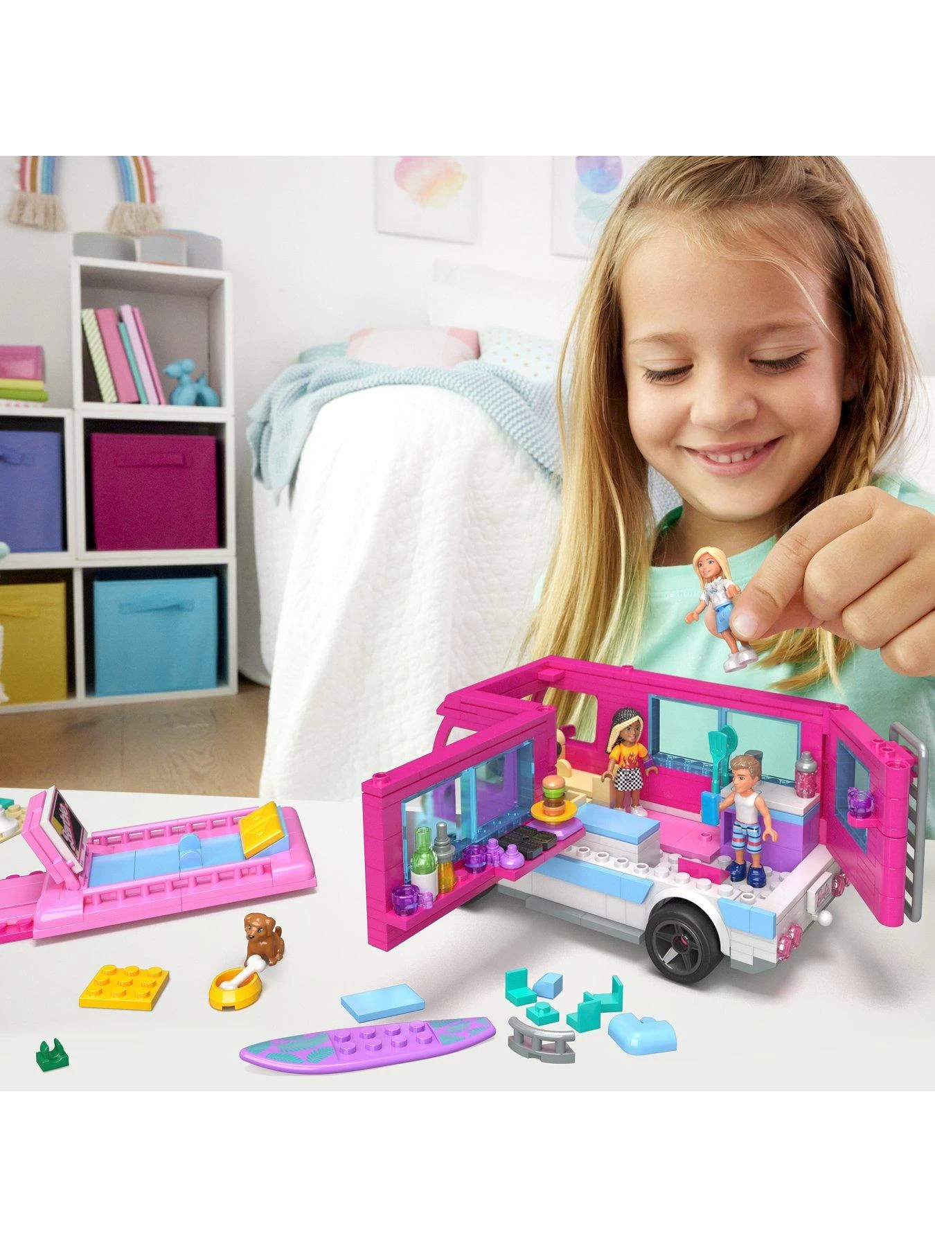 Mega Bloks Barbie Dream Camper Adventure Building Set 4 Mega Bloks Barbie Dream Camper Adventure Building Set - Image 2