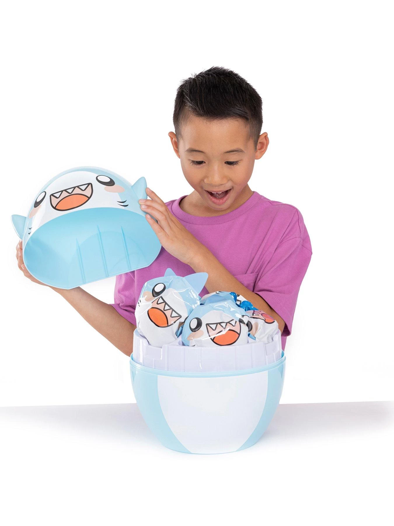 LankyBox Thicc Shark Mystery Egg 6 LankyBox Thicc Shark Mystery Egg - Image 4