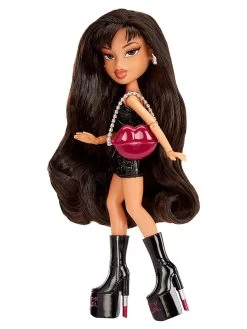 Bratz Celebrity Day Fashion  Doll - Kylie Jenner -Fun Puzzle For Children Shop VL09A SQ5 0000000099 N A SLd2